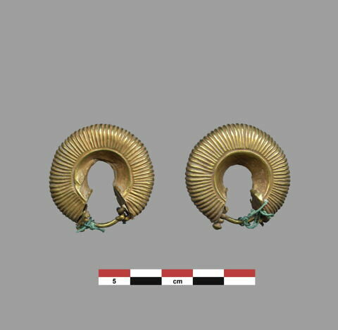 boucle d'oreille